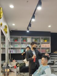 -吉艺心专业美发造型
