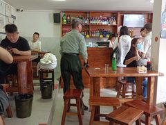 大堂-宝瑞门钉肉饼店