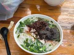 -龙树园麻辣米线