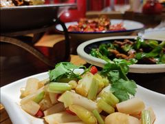 -有间虾铺·经典湘菜·小龙虾(新梦店)