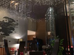 -上海滴水湖皇冠假日酒店