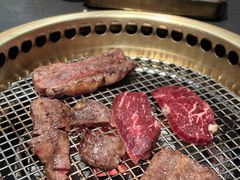 -铭牛烧肉·和牛海鲜自助(高新月牙湖店)