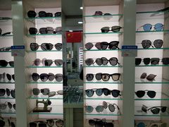 -罗创丹阳眼镜(童卫路店)