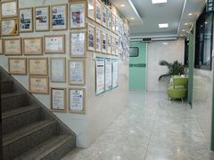 -半岛宠物医院24小时·内窥镜·牙科·碎石中心(府城大道店)