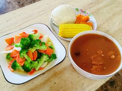 -爱月宝月嫂育儿嫂(太原店)