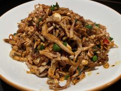 扑扁豆丝炒脆骨-湘阁里辣(南联锦泰城店)