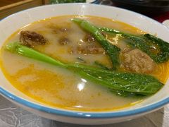 高汤牛腩面-东方之珠海鲜酒楼(南开店)