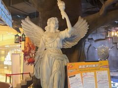 -暴风岛沉浸式体验馆(百联世纪店)