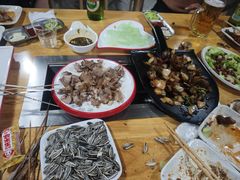 -江城老胖串店·海鲜·小龙虾(世光路店)