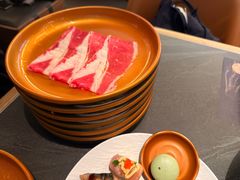 -牛YO寿喜烧·铁板烧和牛火锅自助(市府恒隆店)