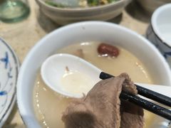 -九寨沟特色牦牛肉汤锅