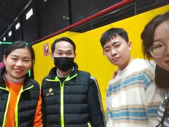 -嘿哟动霸CHUA·新潮玩运动娱乐中心·蹦床滑冰团建乐园