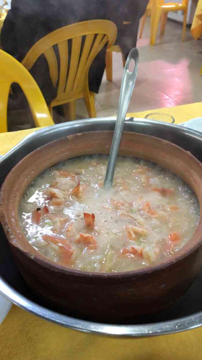 林记潮汕砂锅粥(老字号店)-"这家店吃了十年了,跟老板超熟悉.