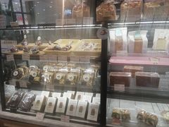 面包甜点陈列柜-多乐之日(和平伊势丹店)