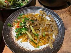 -湊湊火锅·茶憩(杭州湖滨银泰in77店)