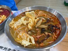 -爱民螺蛳粉(梧州国泰广场店)