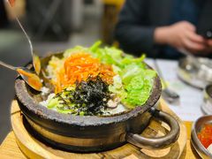 辣五花石锅拌饭-姜虎东白丁烤肉(银泰中心in99店)