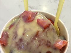 草莓炼乳刨冰-梁子刨冰王&梁小糖(王顶堤店)