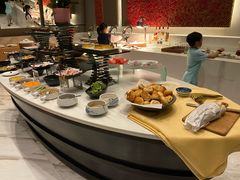 -上海滴水湖皇冠假日酒店