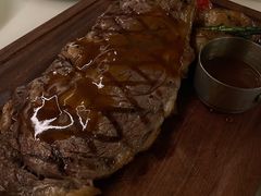 -Oasis Bar & Grill