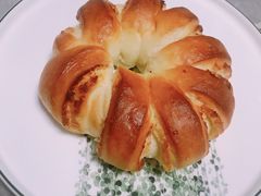 椰香奶酥包-沁屋面包店(人民东路店)