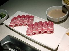 -海底捞火锅鲜切牛肉主题店(长寿路店)