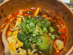 -成都你六姐·牛肉冒菜(城市集市合生汇店)