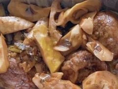 油豆腐塞肉焖笋-老吉士酒家(天平路店)