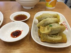 -小姜锅贴(凤凰街店)