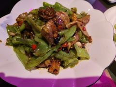 -粉墨特色菜·烧烤音乐酒馆