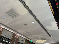 -VENCHI 闻绮(北京国贸商城店)