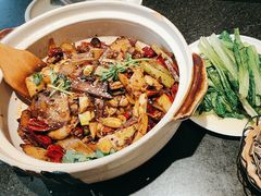 -俏巴妹烤鱼香锅(奥体店)