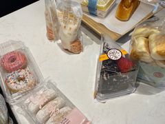 -Caidie Bakery采蝶轩(百越店)