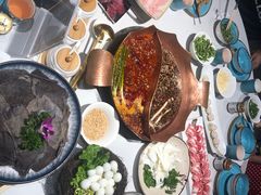 -墨居上隐·院子里火锅(峨眉店)