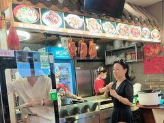 -爆炸头阿姨小四川正宗川味小吃(无任何分店)