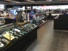 -百老汇(屯门市广场店)