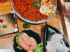 -吴氏老牌坊云南鱼豆花火锅店(通江街店)