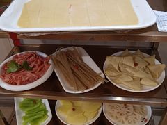 -蜀滋香鲜鱼美蛙火锅(339店)