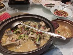 -饭怕鱼·黄焖鲟龙鱼(湖大店)