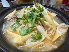 -小小饭店·休闲农庄·安吉松树林里的农家菜