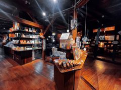 -良友书坊(安徽路店)