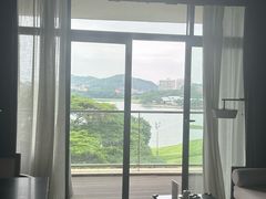 -深圳隐秀山居酒店