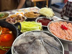 -赵美丽·重庆社区火锅·直营店(火车东站·中豪国际店)