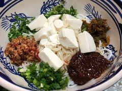 豆花米线-蜗牛小馆醉乡民谣云南菜(惠新西里店)