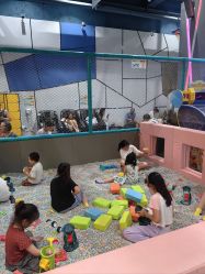 -反弹蹦床公园·亲子乐园·团建·派对(尚品奥莱店)