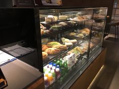 -星巴克(静安嘉里中心B2店)