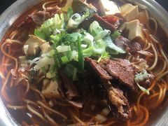 -薛记襄阳香辣牛肉面(平安路店)