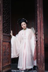 -一揽芳华汉服旗袍体验馆(拙政园店)