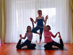 -Yvon yoga 瑜伽·精准体态管理中心