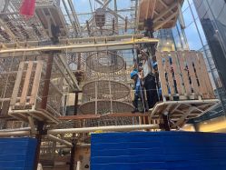 -PIPIKINGDOM皮皮王国欢乐号(欢乐海岸购物中心店)